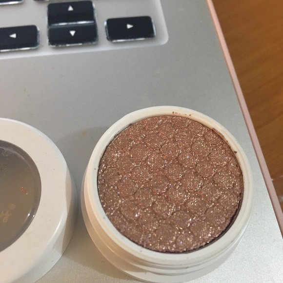 Colourpop X Hello Kitty Eyeshadow - Picture 2 of 5